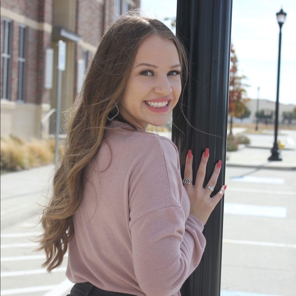Meet your Posher, Lauryn - Picture 4 of 8